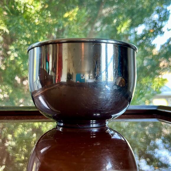 Vintage General Electric Stainless Steel Mixing Bowl — Made in USA - Picture 2 of 7